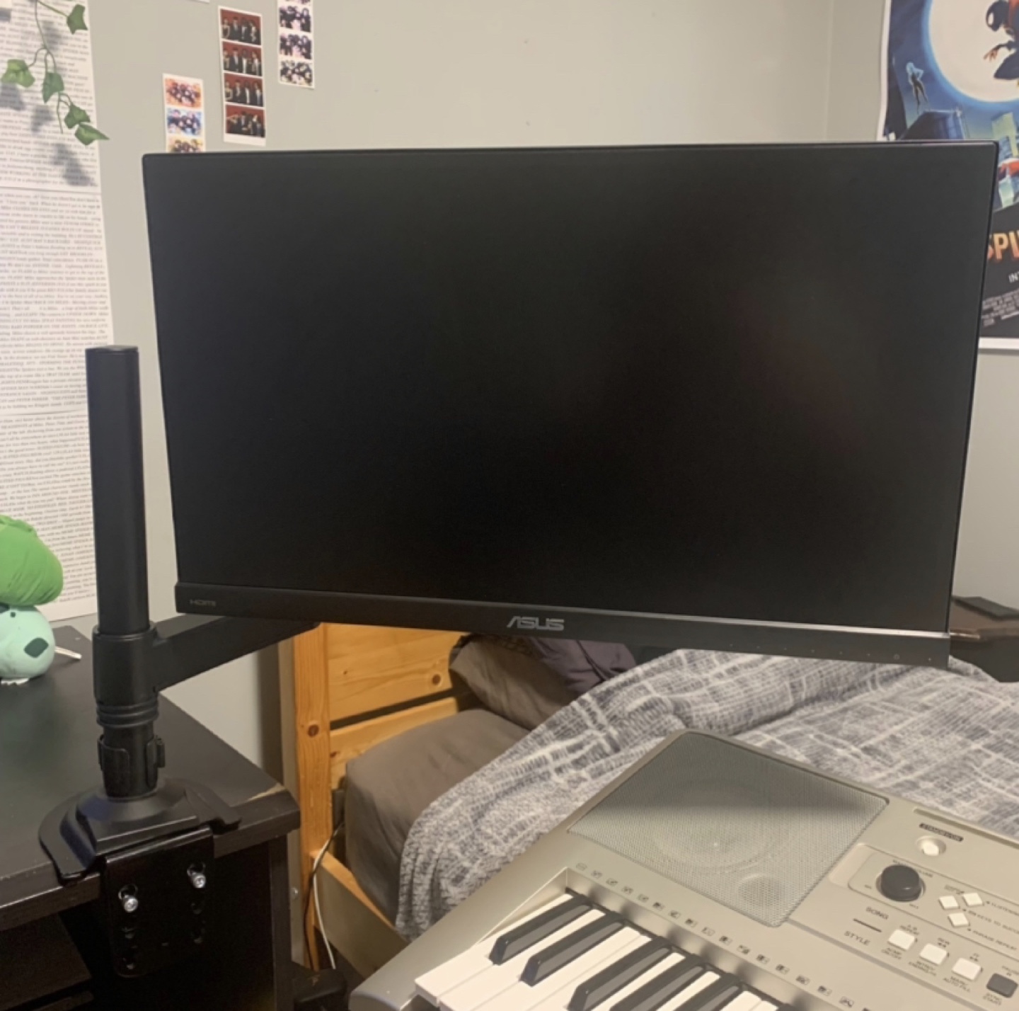 Asus 1080p 23” Monitor with Desk Arm thumbnail