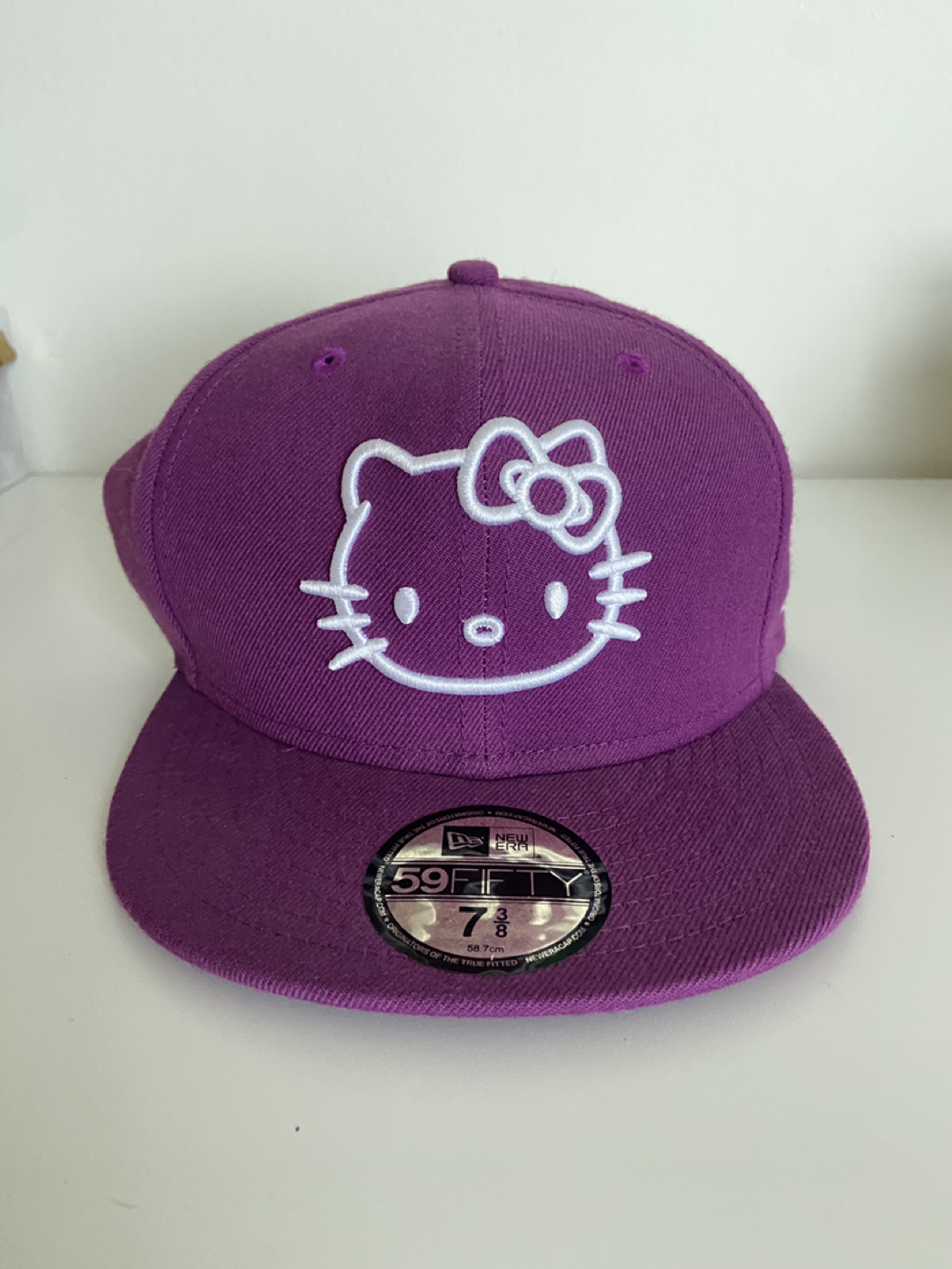 Hello Kitty New Era fitted cap thumbnail