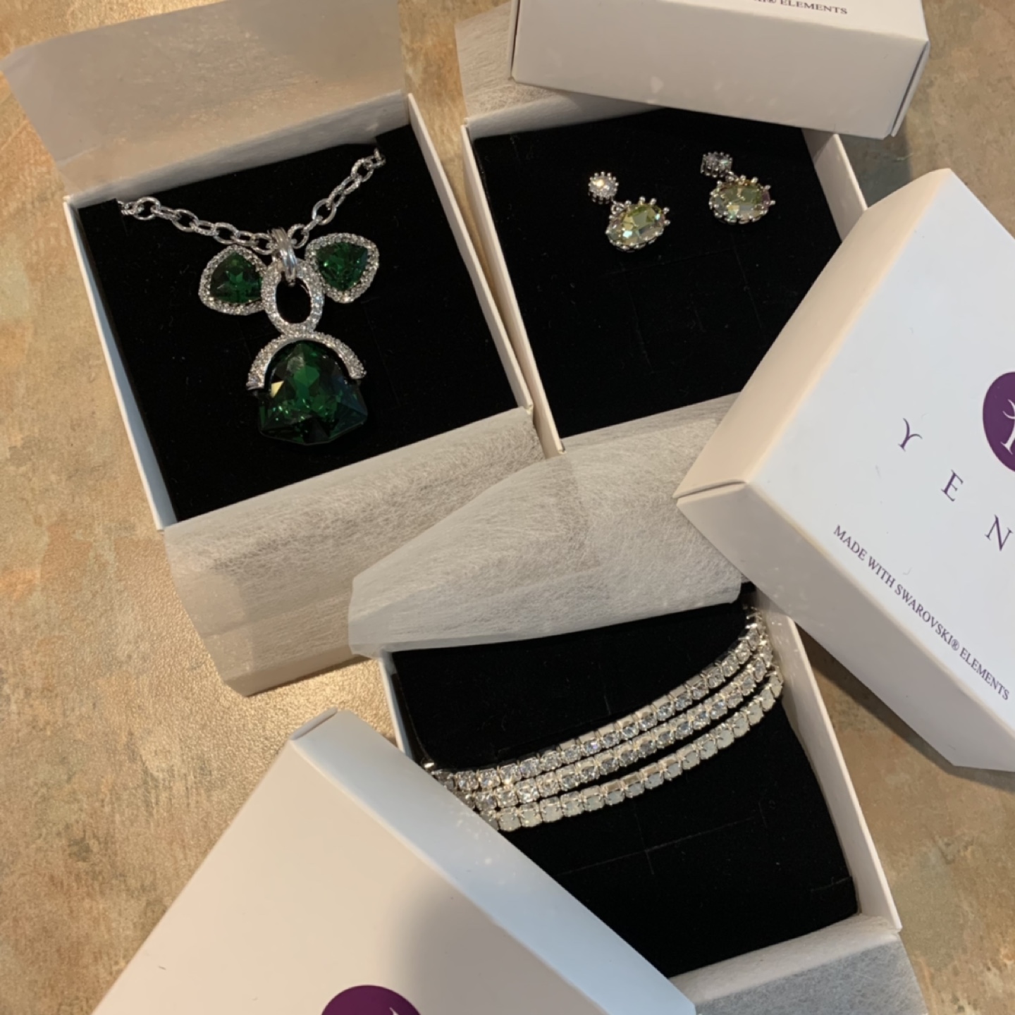 BNIB Yeno Swarovski jewelry sets thumbnail