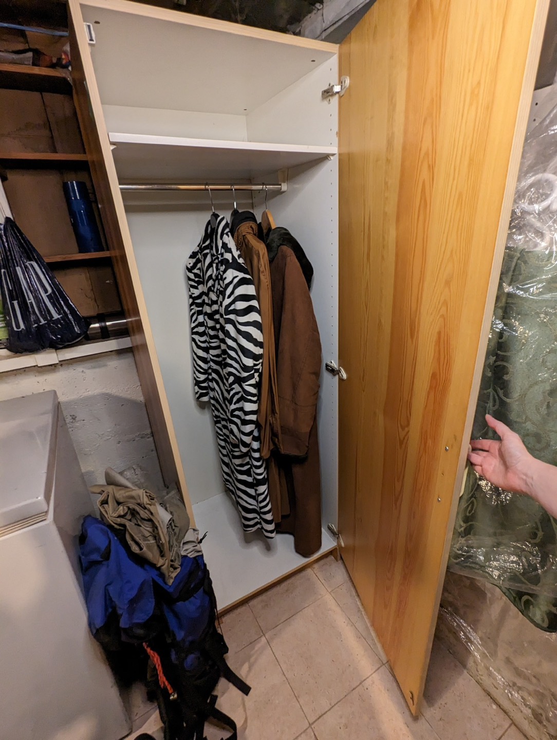 IKEA armoire /closet (delivery available) - photo 2