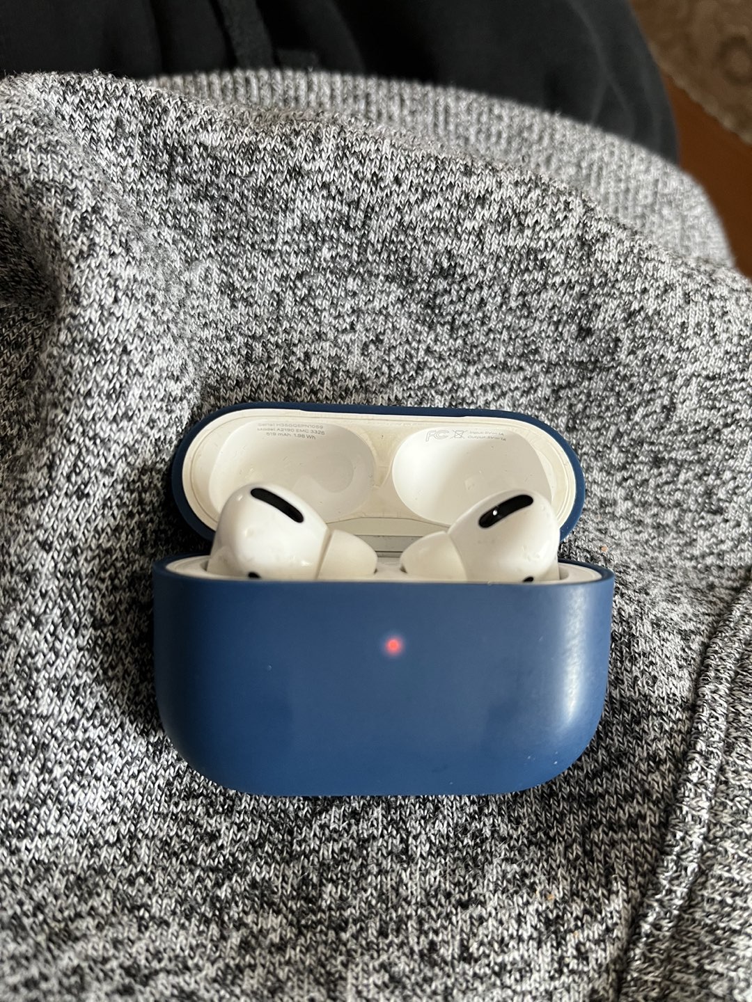 AirPods - photo 2
