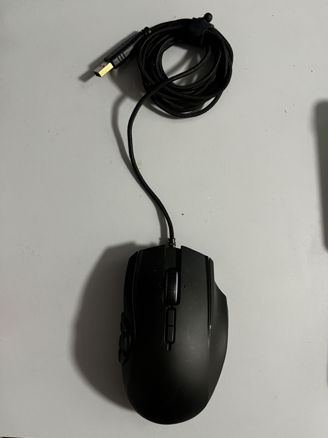 Razer naga hex v2 wired gaming mouse thumbnail