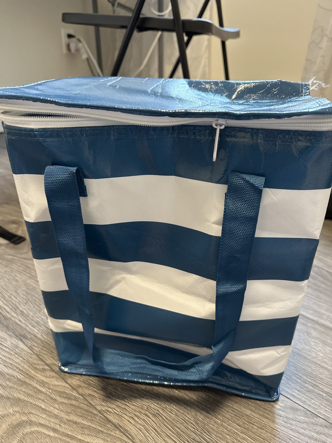 Thermal insulated food carrier