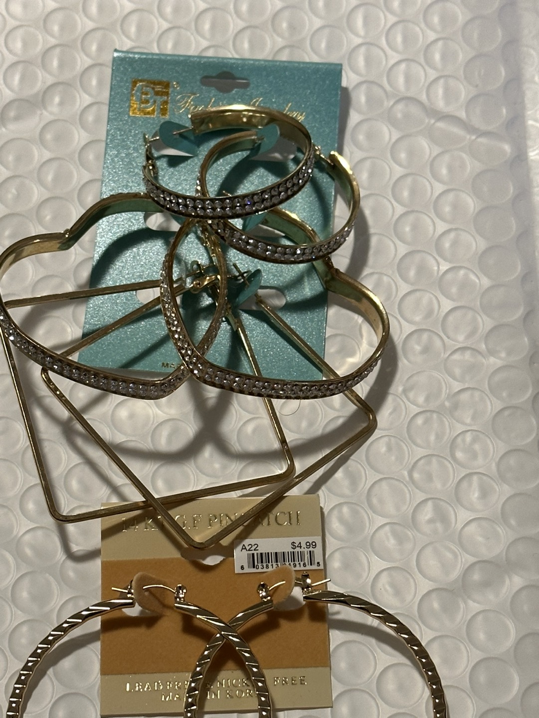 Free earrings - photo 2