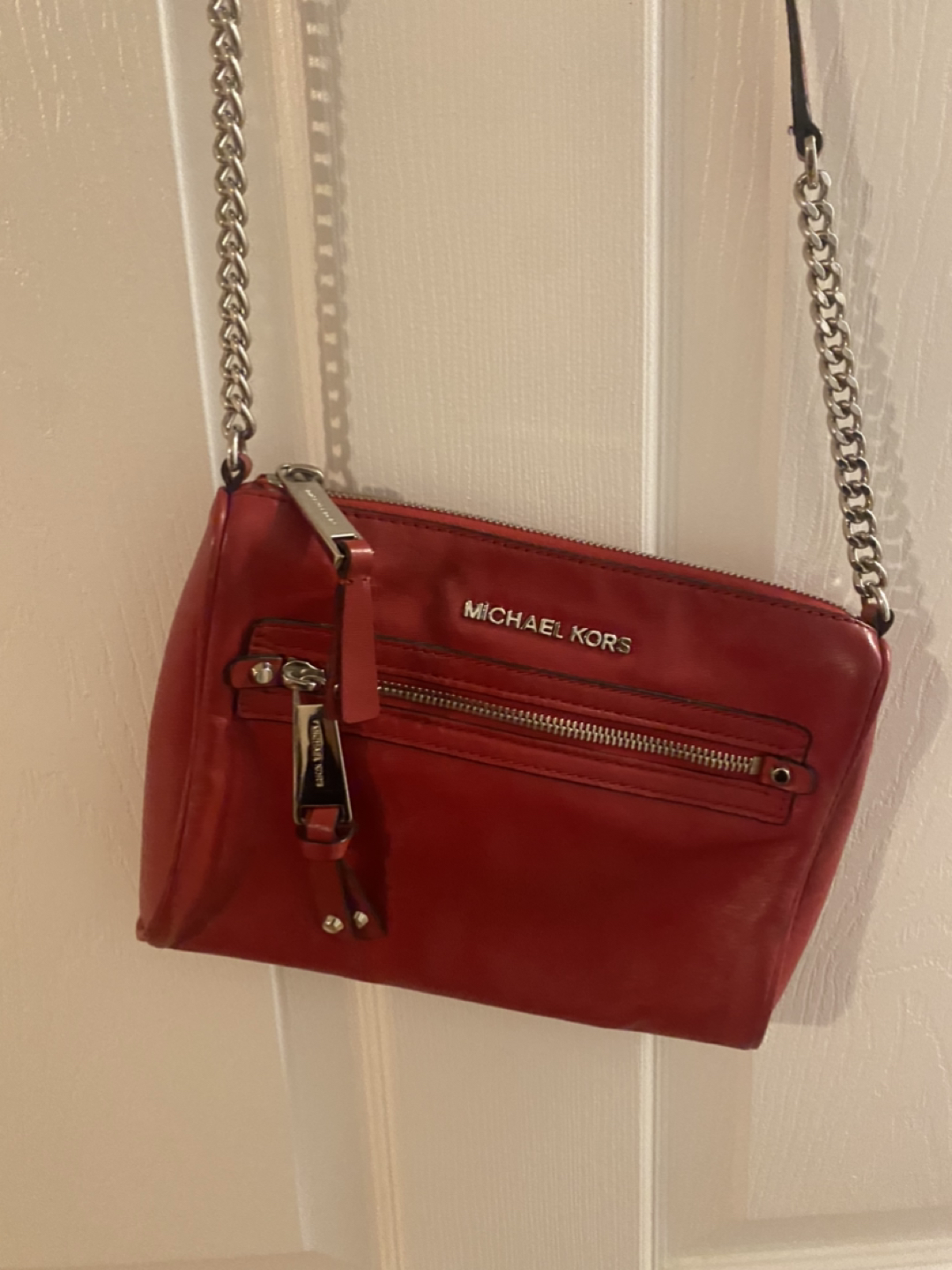 Michael kors sling bag