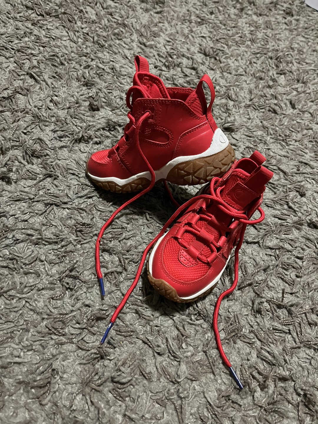 Toddler sneakers