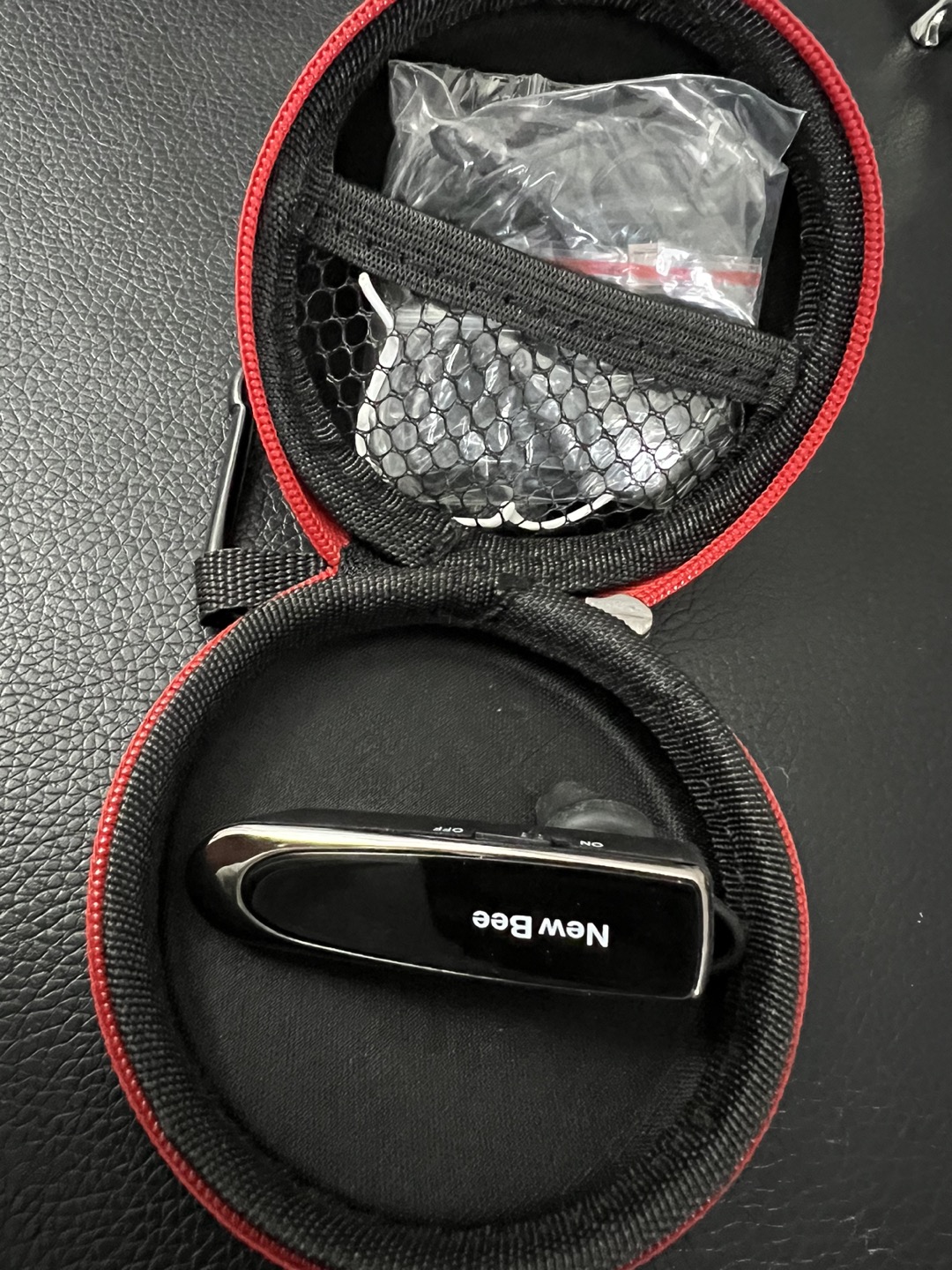Bluetooth Earpiece / headset thumbnail