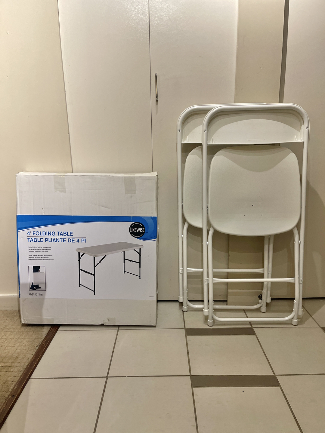 4’ FOLDING TABLE Plus 2 Chairs thumbnail