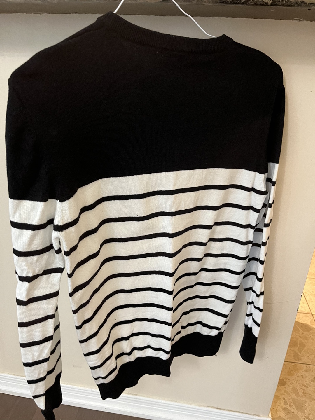 Thin sweater - photo 2