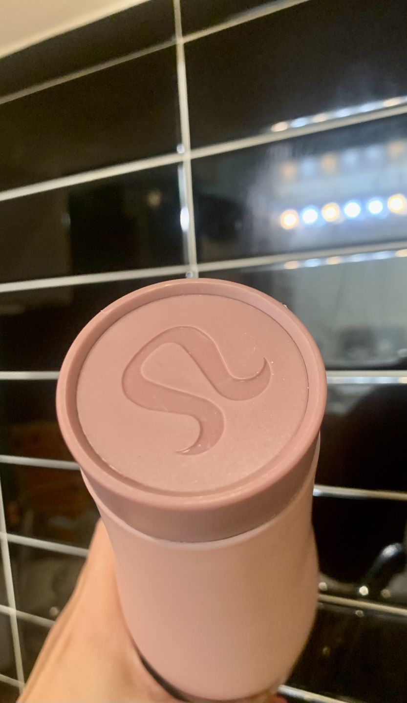 Lululemon water bottle - photo 2