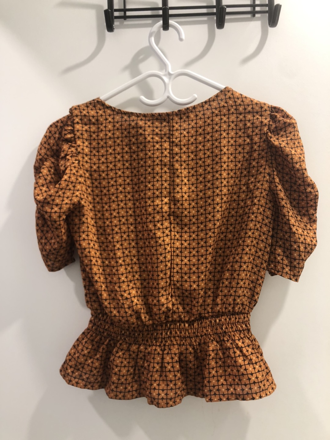 Forever21 Yellow Peplum Top - photo 2