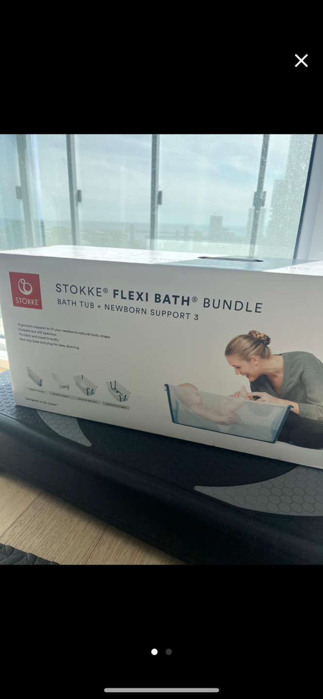 Baby bath tub with newborn support thumbnail