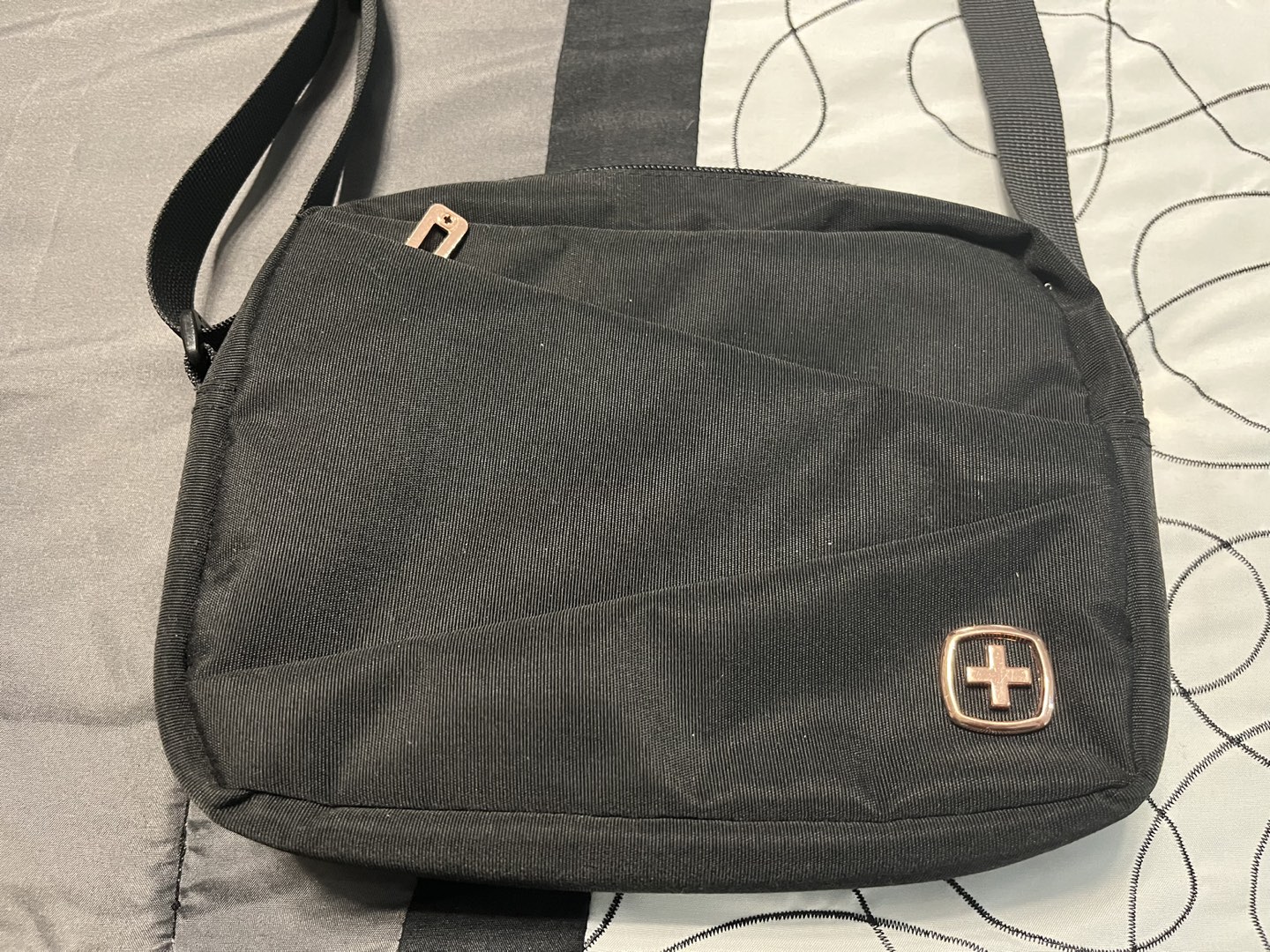 Black crossbody bag  #freecycle thumbnail