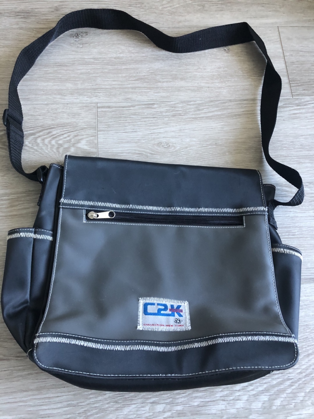 #freecycle Crossbody bag thumbnail