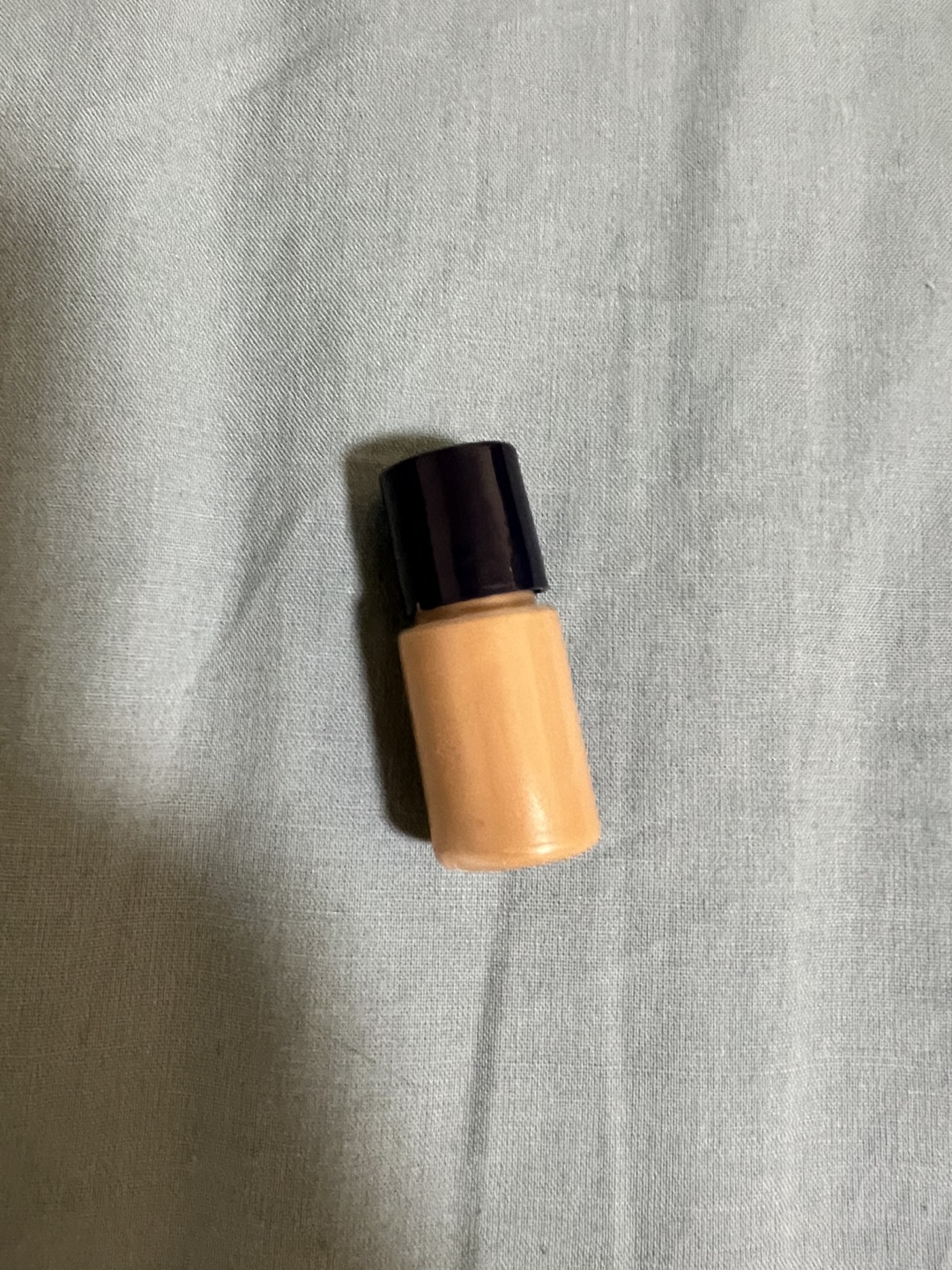 Estee lauder foundation thumbnail