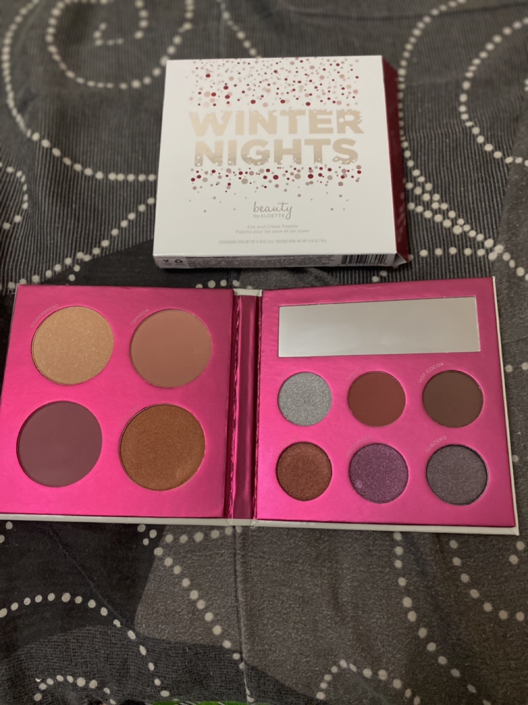 Winter nights-Make up pallets