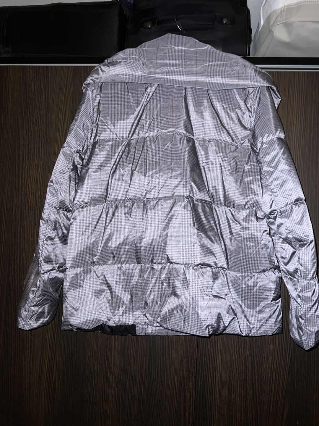 Theory jacket image indicator(3)