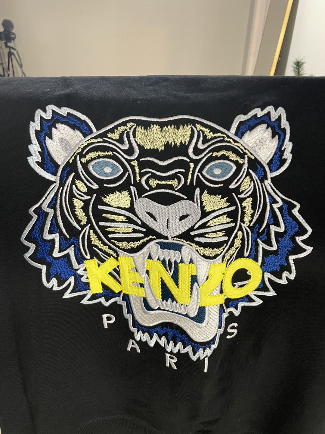 Kenzo Black Tiger Sweatshirt Mens Small image indicator(4)