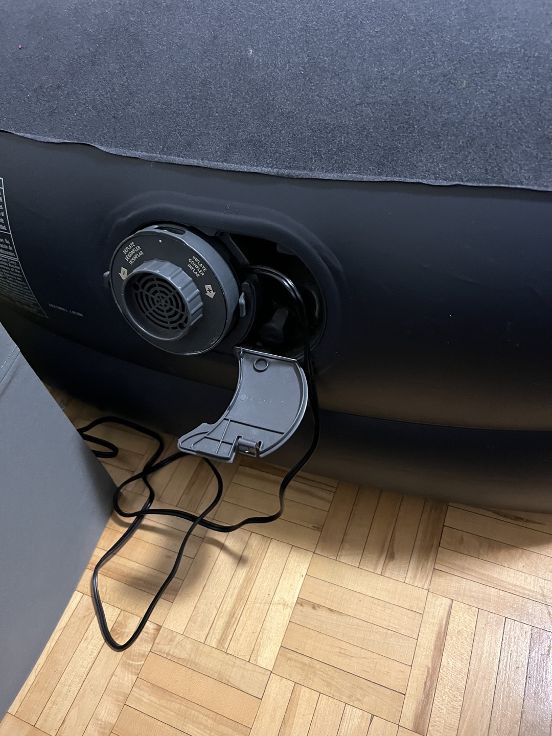 Air mattress with 3 min quick built in electric pump thumbnail
