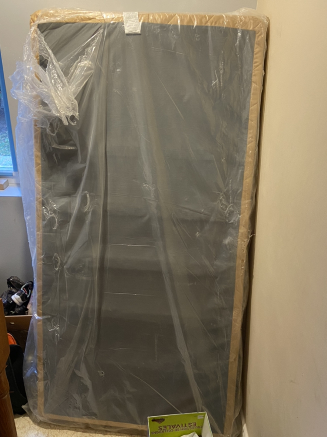 Single mattress box thumbnail