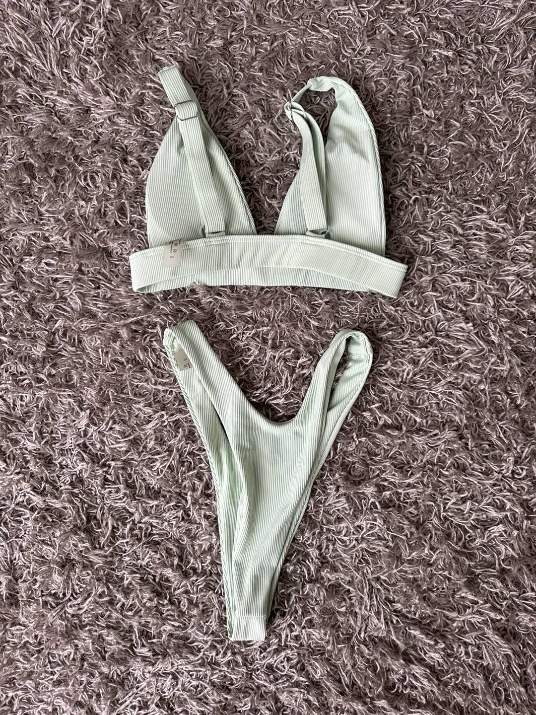 Ribbed V Neck High Cut Bikini Swimsuit image indicator(5)