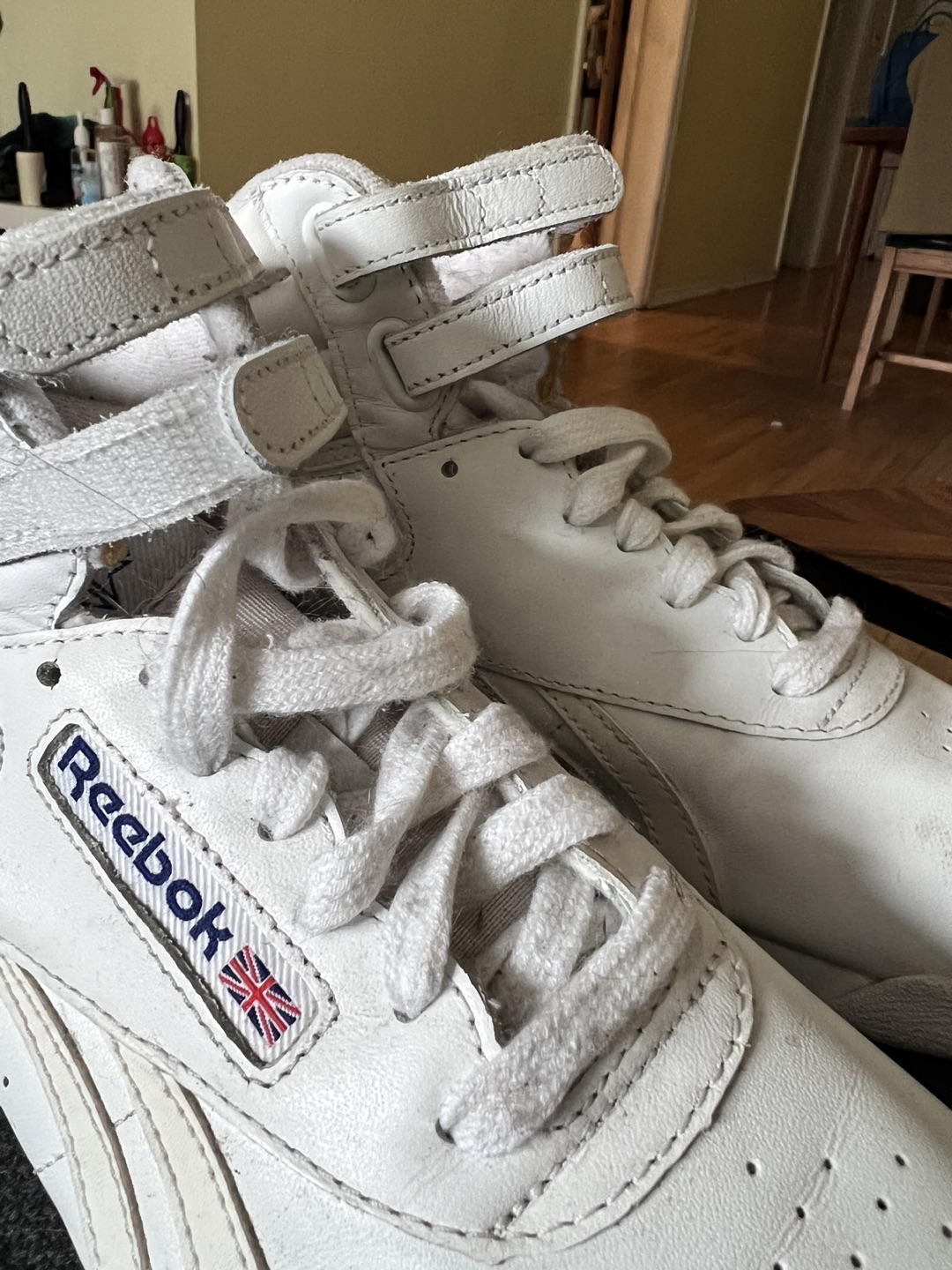 Reebok Womens Freestyle Hi Walking Shoe Size: 7.5 US W - photo 4
