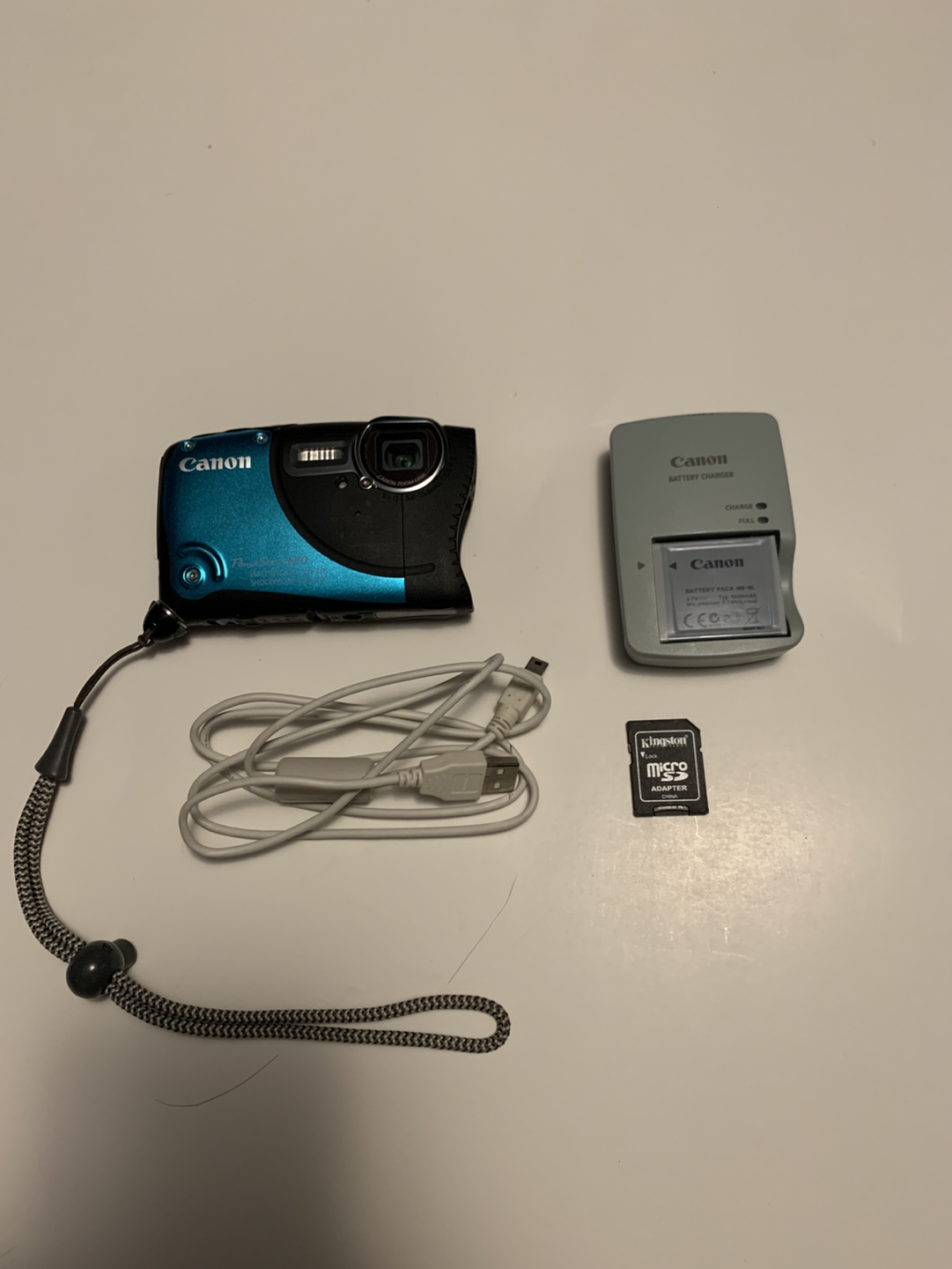 Canon PowerShot D20 Waterproof Digital Canera 12.1 MP image indicator(2)