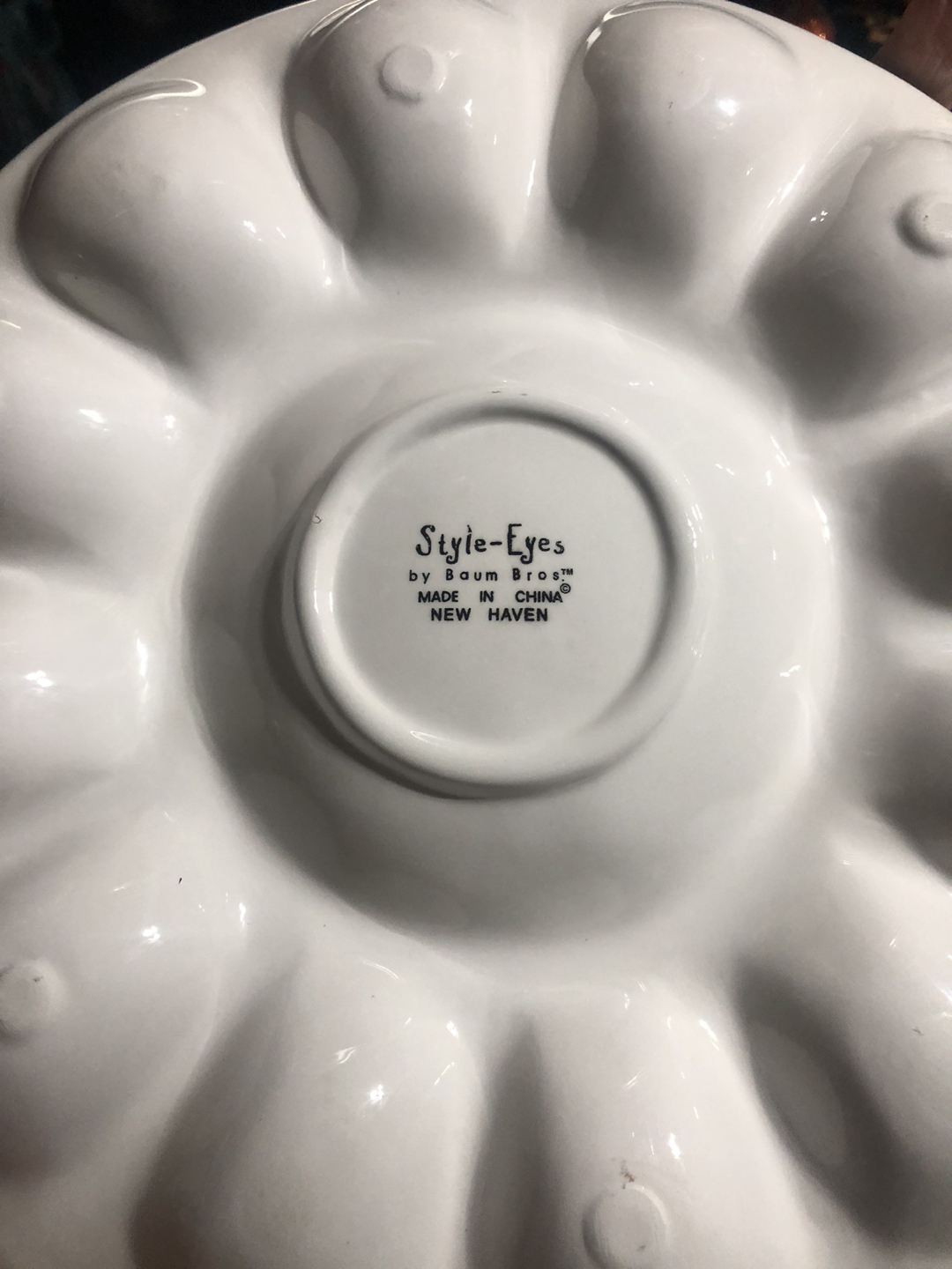 Glazed Ceramic Hand Painted Devilled Egg Holder image indicator(2)