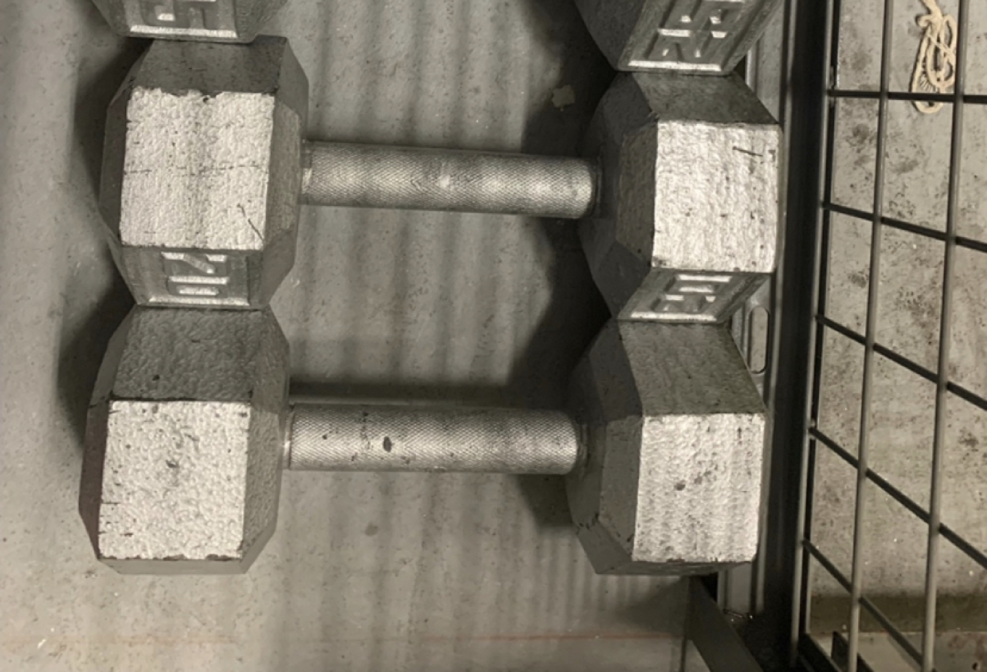 🚨PRICE REDUCED🚨    
Dumbbell Weights thumbnail