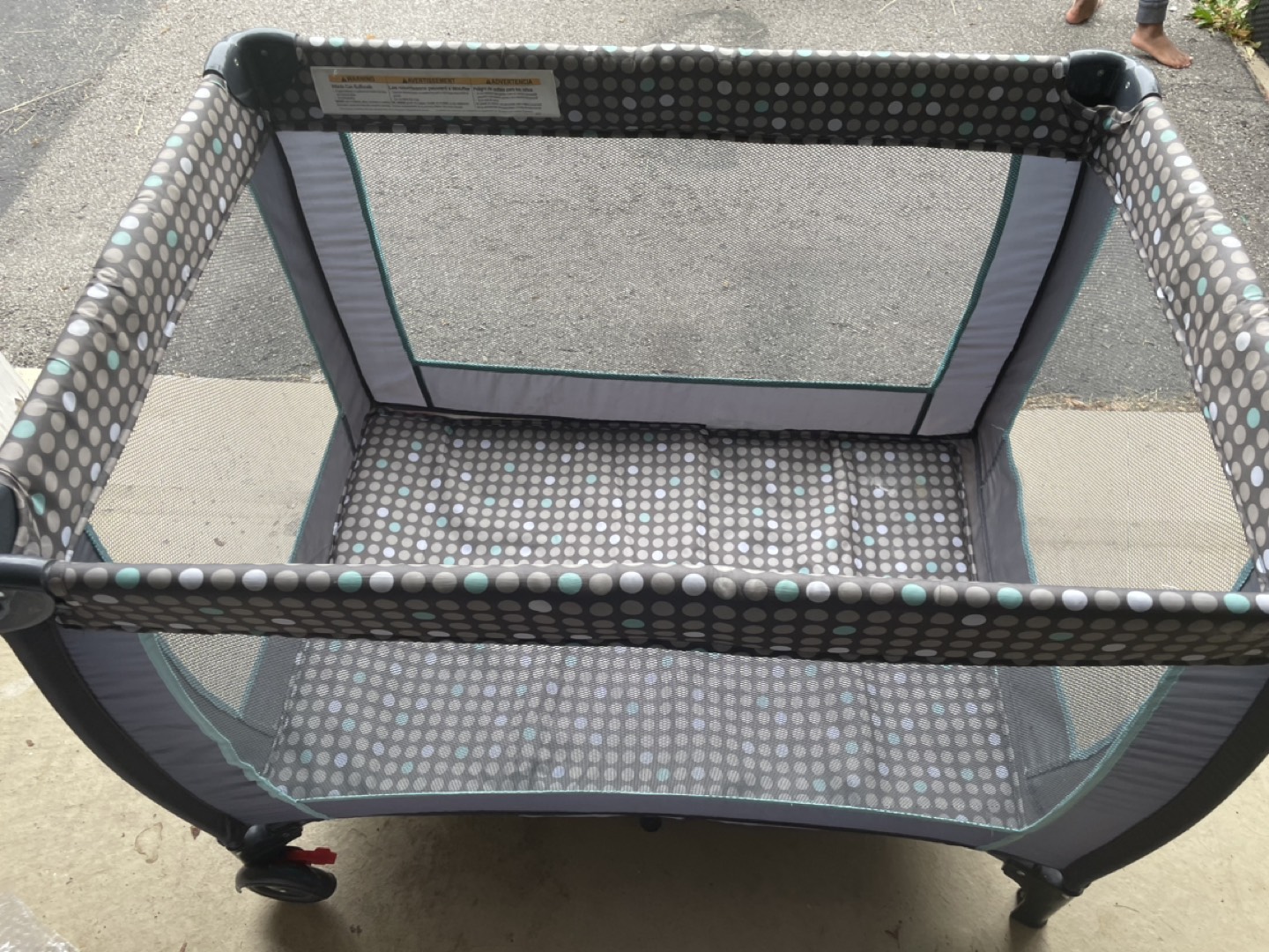 Baby play pen