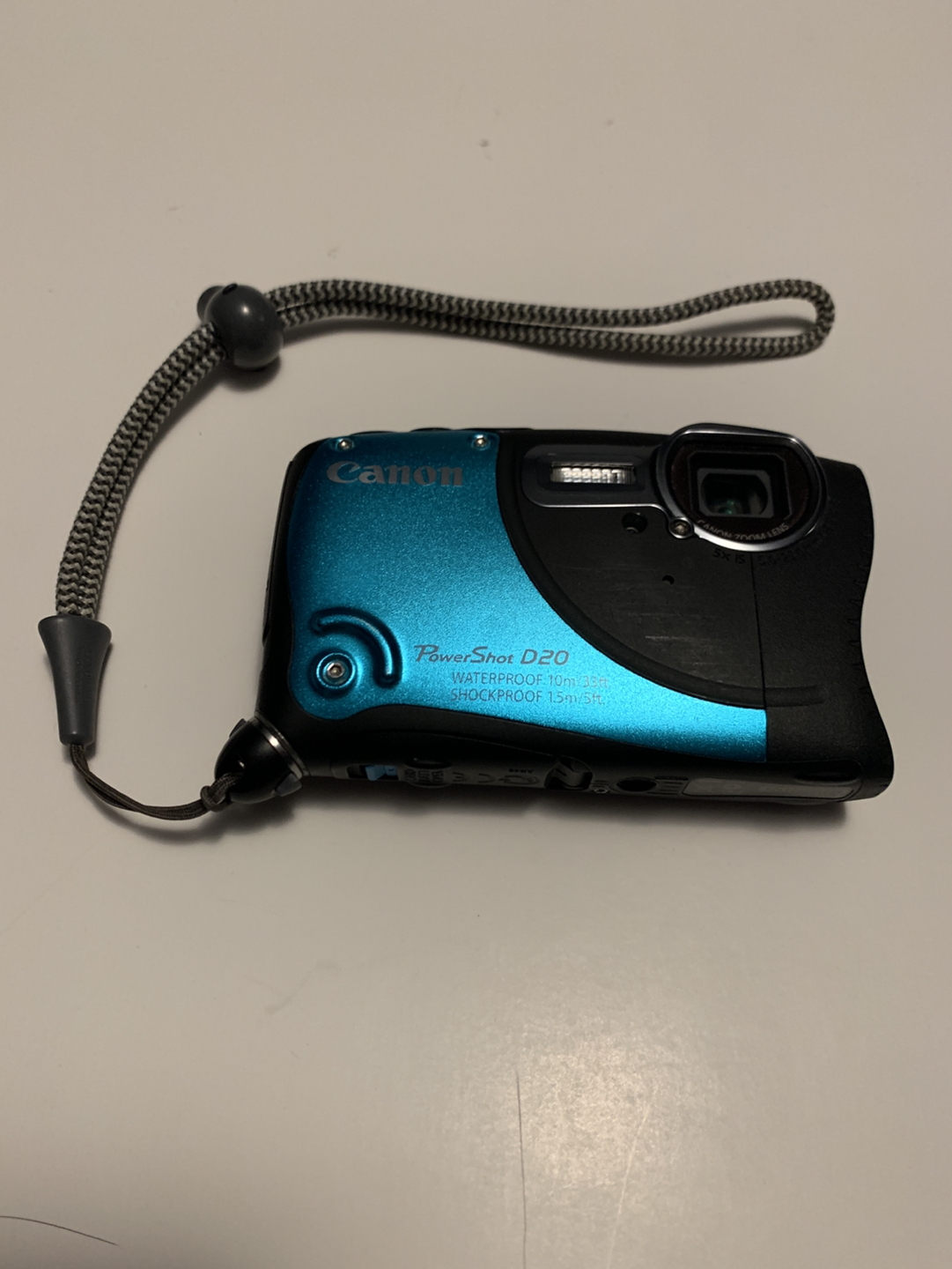 Canon PowerShot D20 Waterproof Digital Canera 12.1 MP image indicator(5)