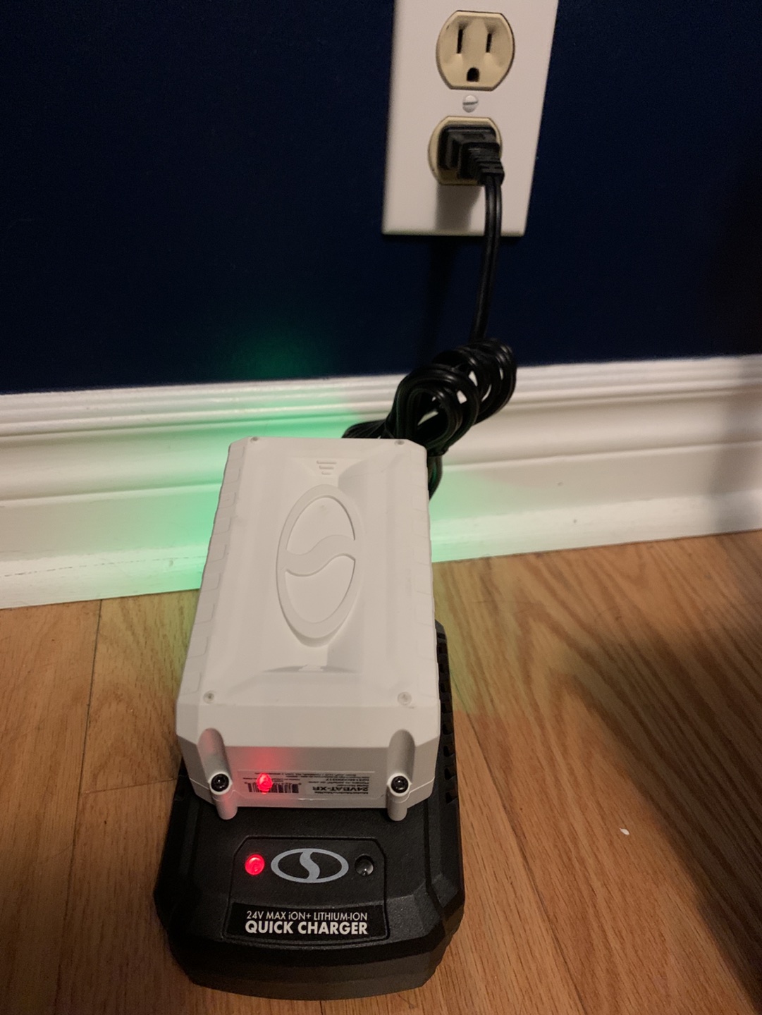 Snow joe 24 volt cordless snow shovel image indicator(6)