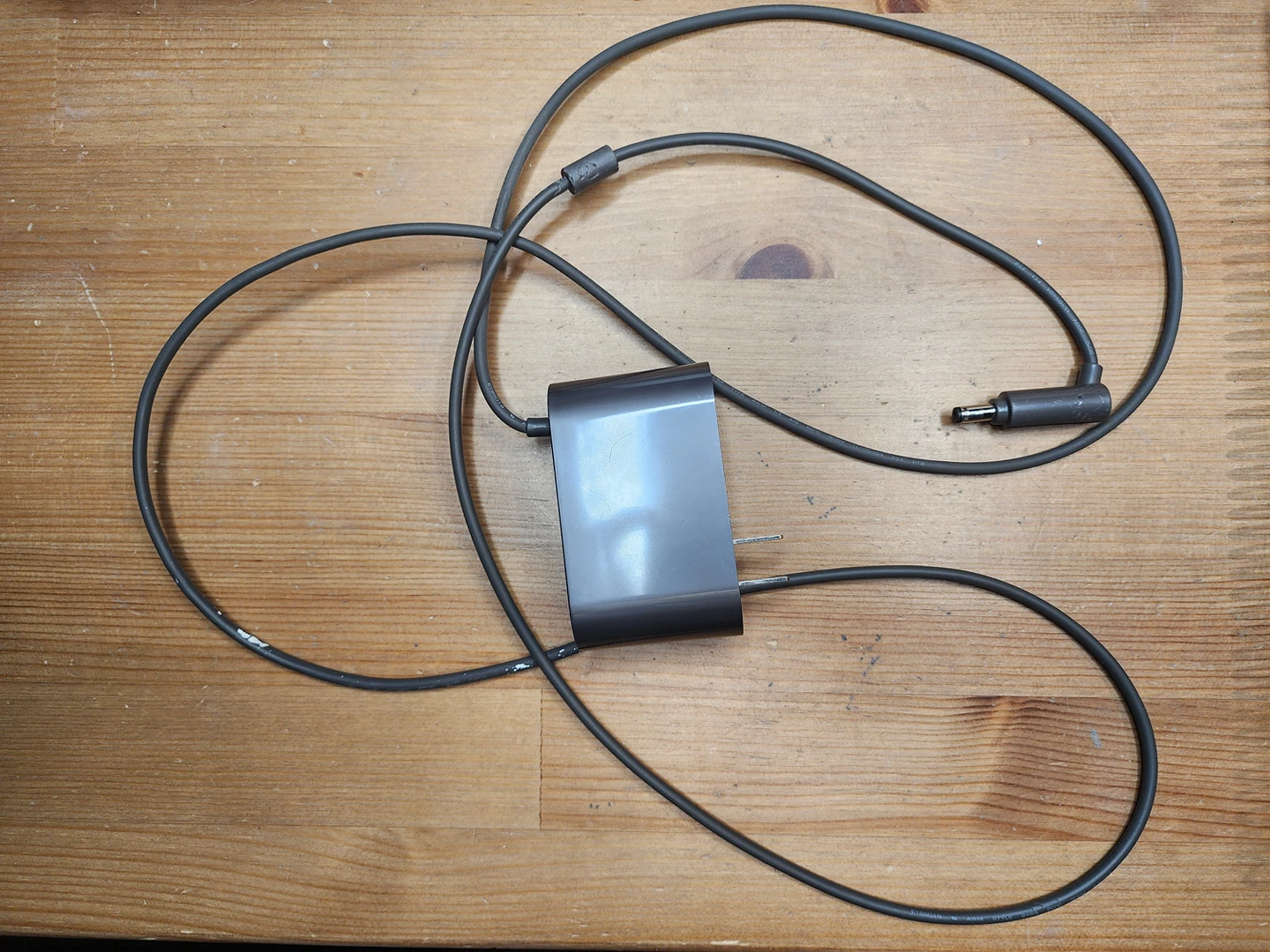 Dyson V8 sv10 charger