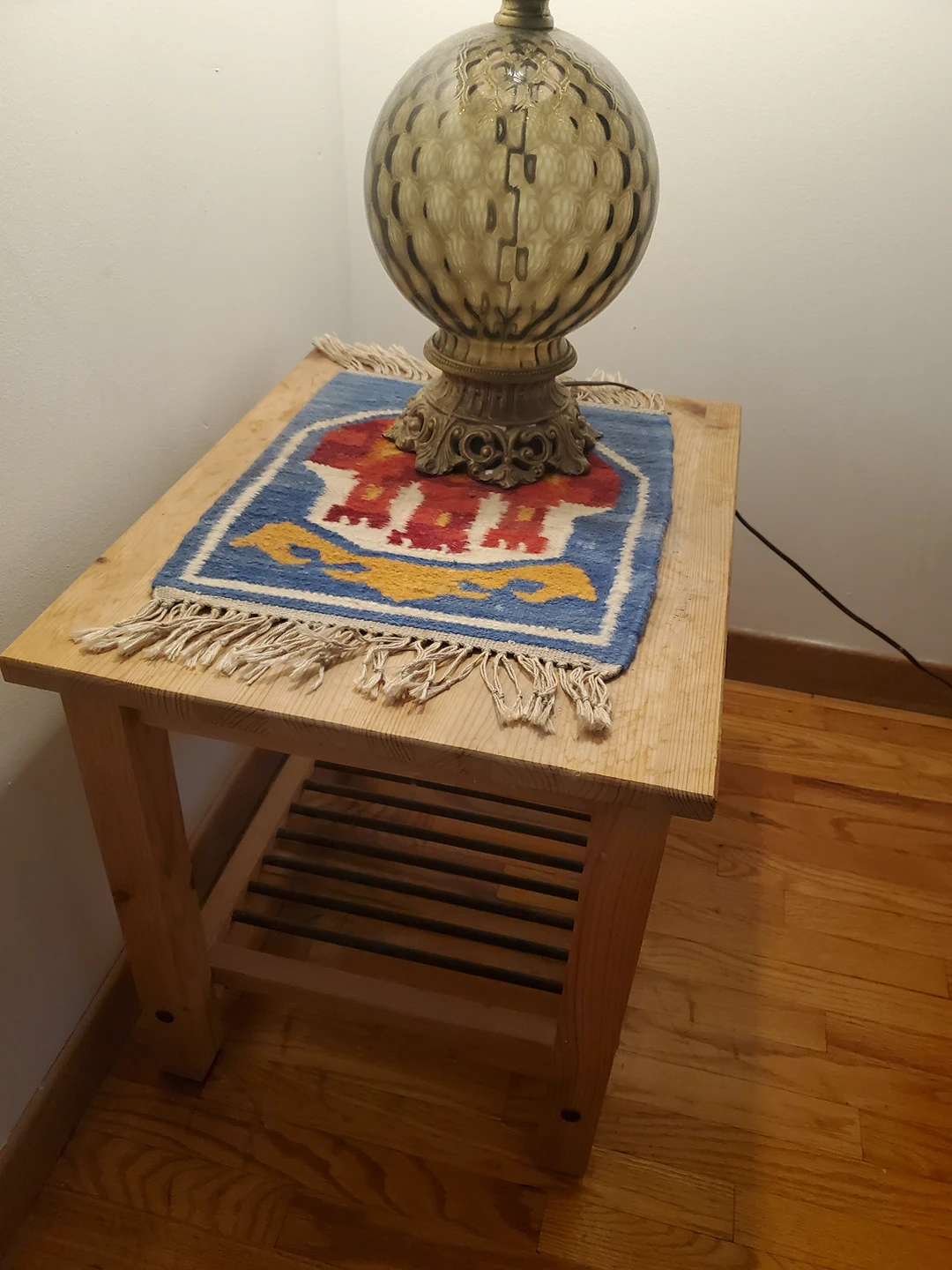 Side table thumbnail