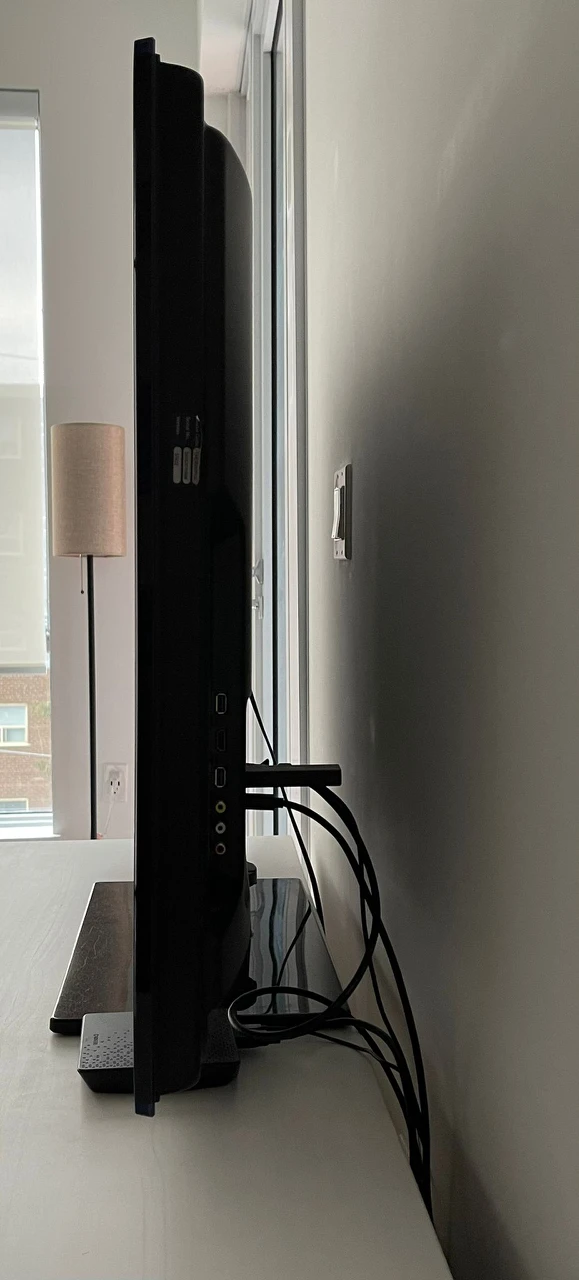 Samsung TV 46" (2011) - photo 2