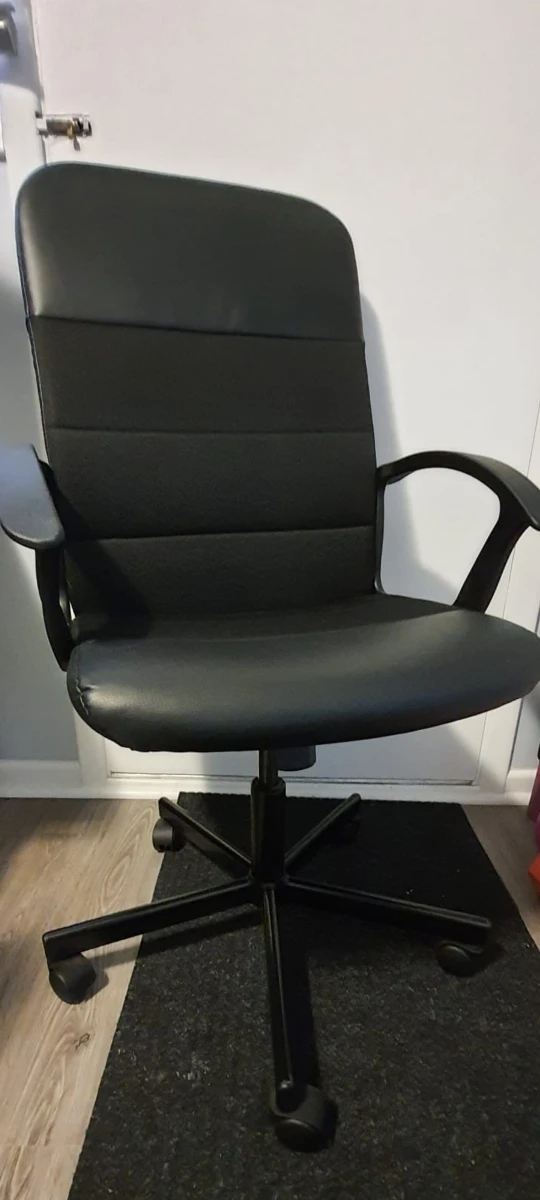 Black chair