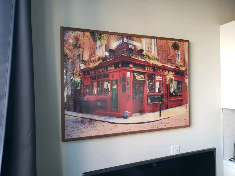 temple bar picture frame