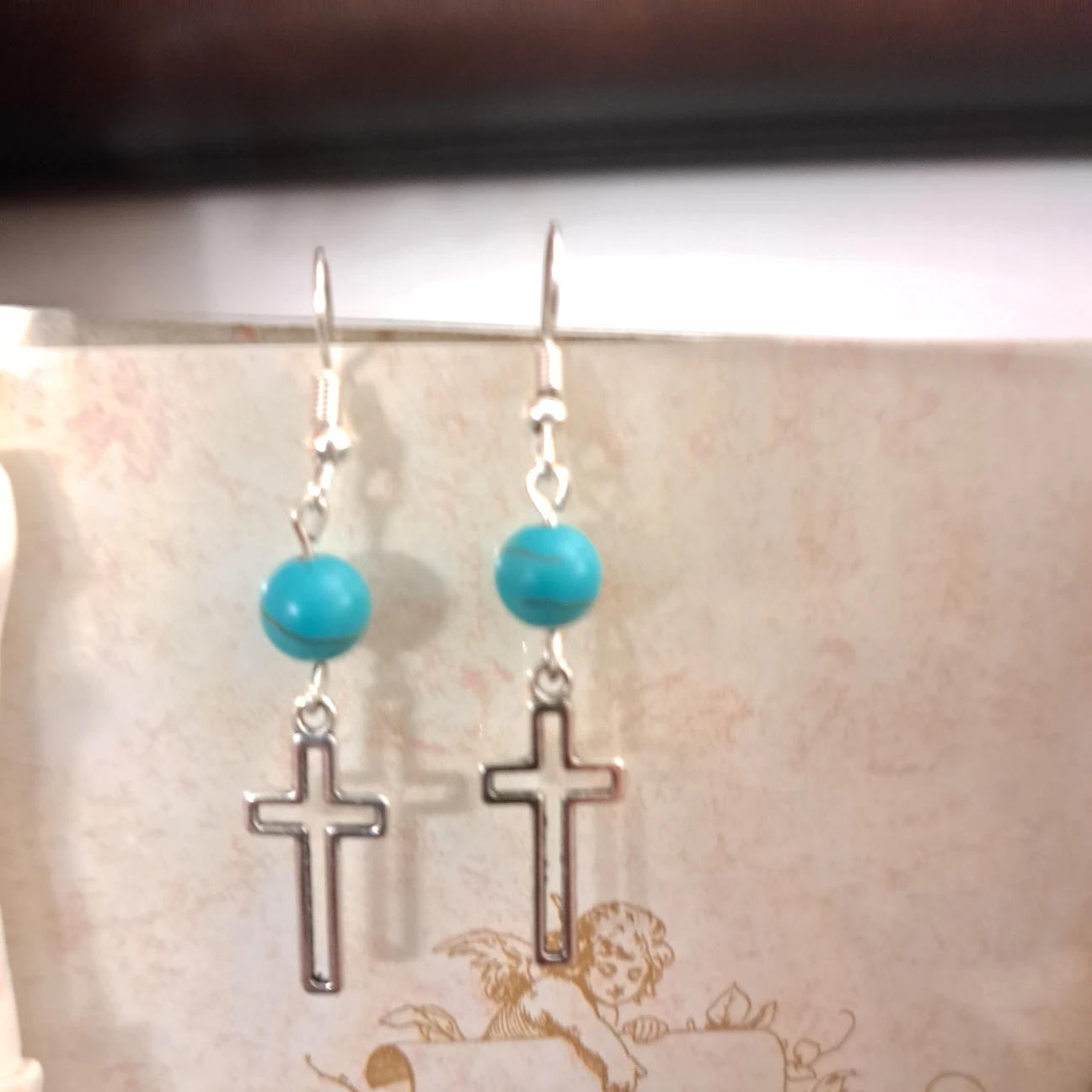 4 Fashion Earrings