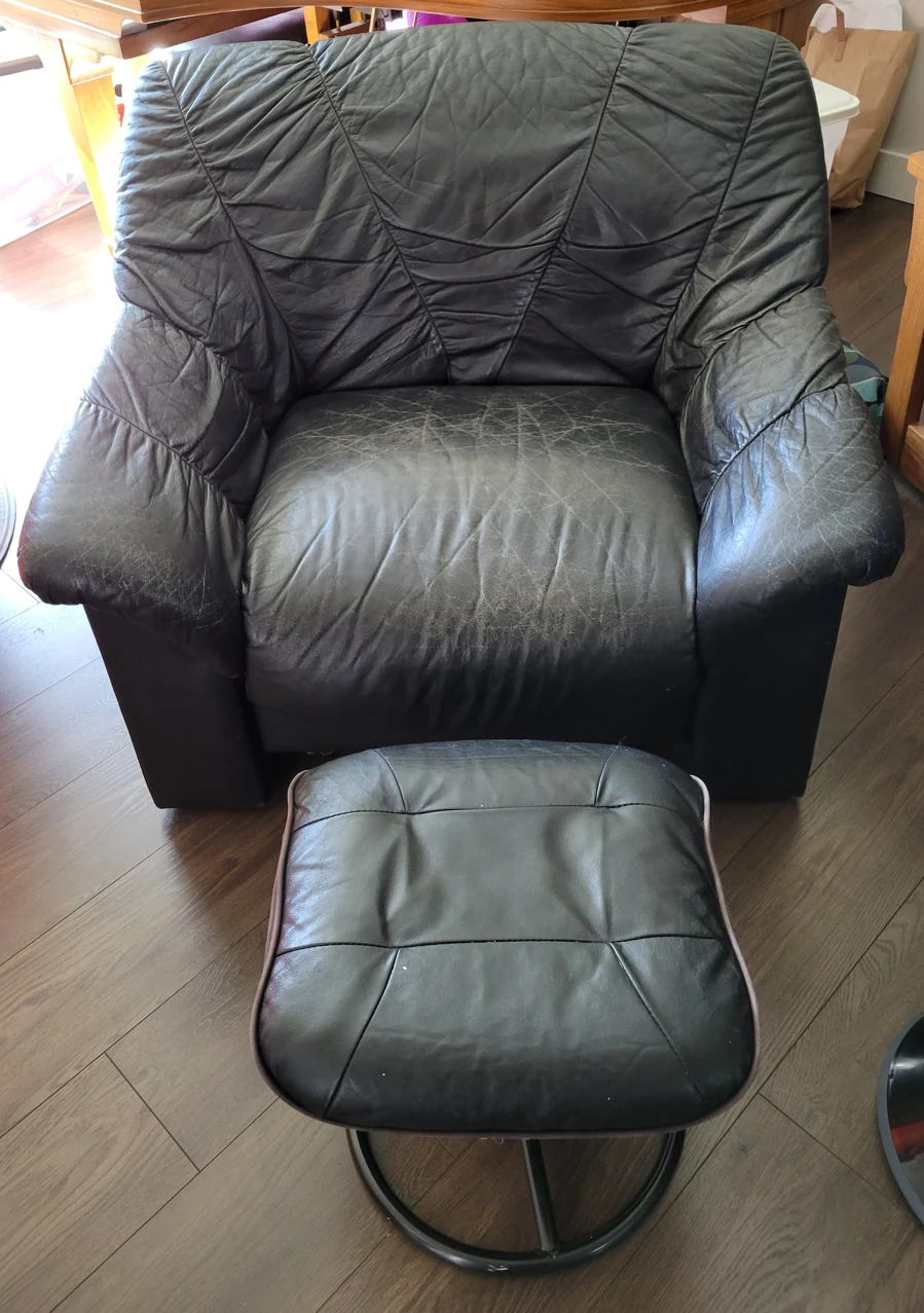 Comphy accent leather chair - photo 3