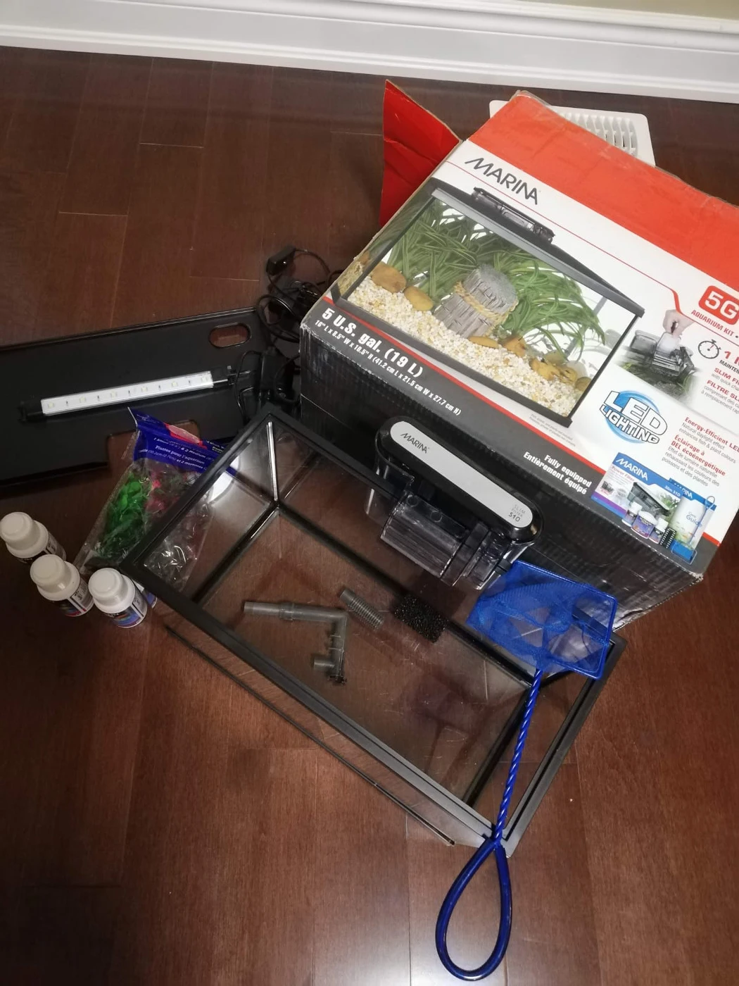 Marina 5 Gallon Aquarium Kit image indicator(2)