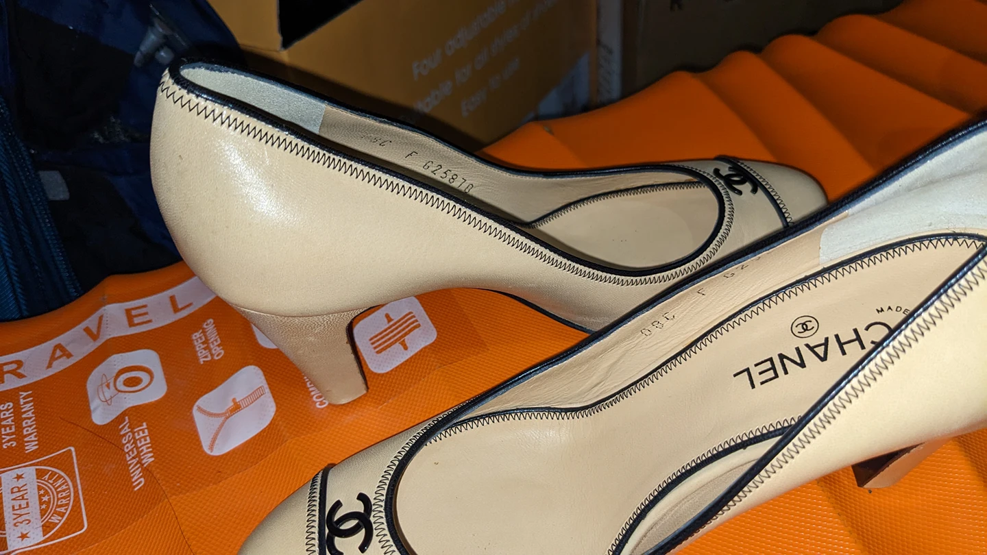 Chanel Classic Leather Heels [EU 36] - photo 2
