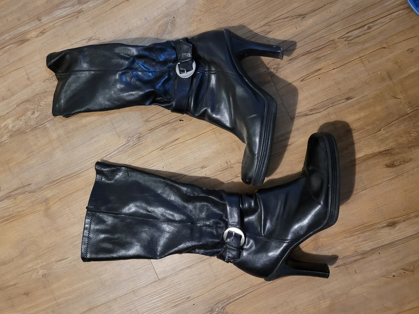 Free Almost Knee High Boots thumbnail