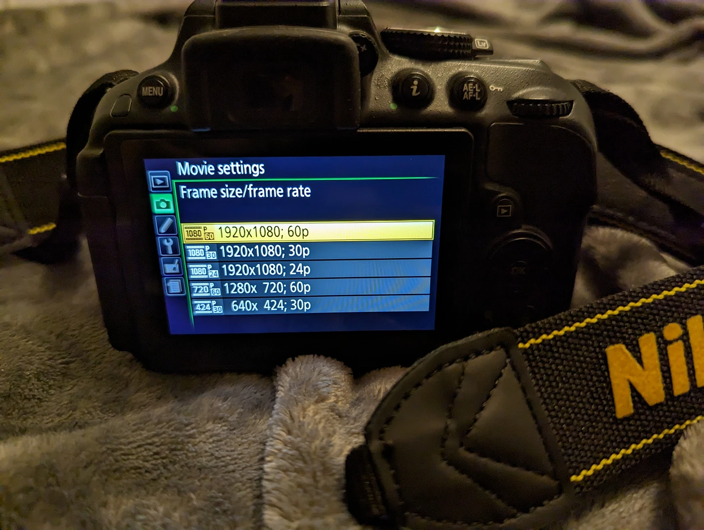 Nikon D5300 DSLR camera - photo 2