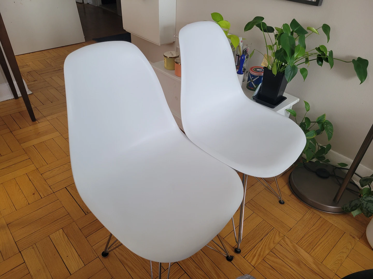 White chairs thumbnail