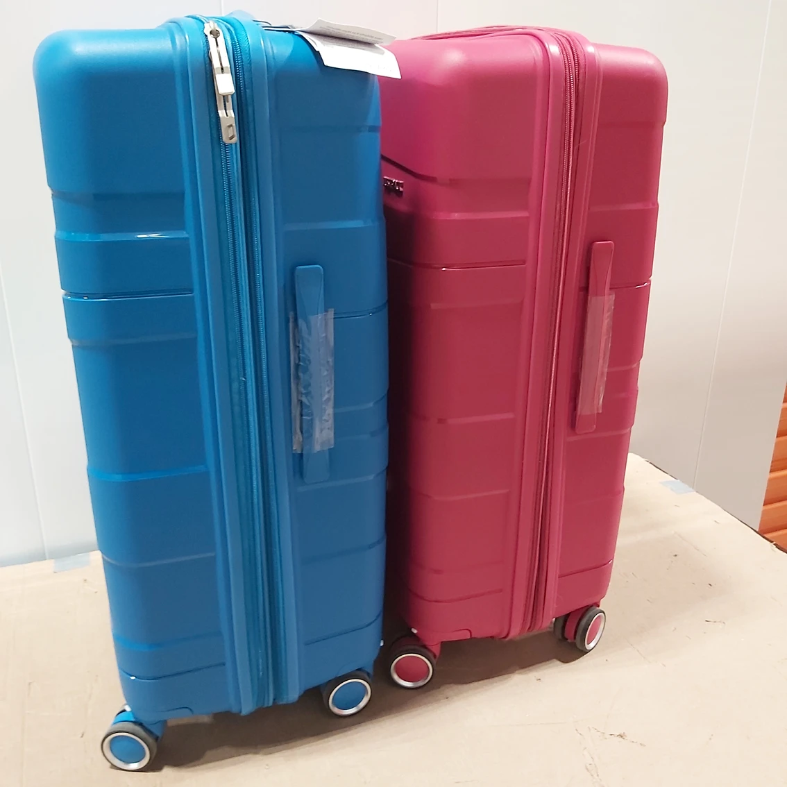 New 26 inches Hard Shell Travel Baggage Luggage Blue Pink image indicator(3)