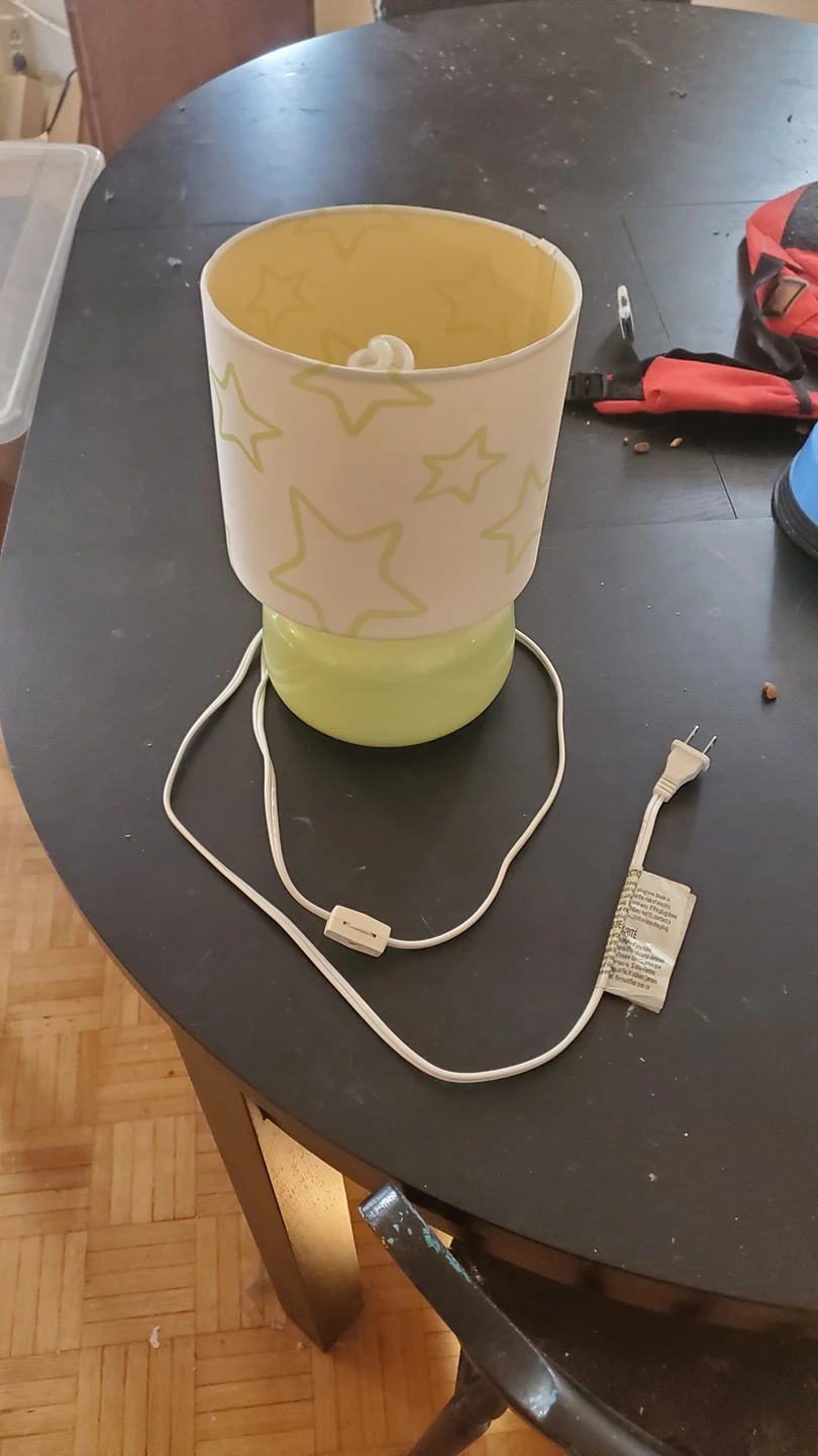 kids lamp with stars on the shade #freecycle - photo 2