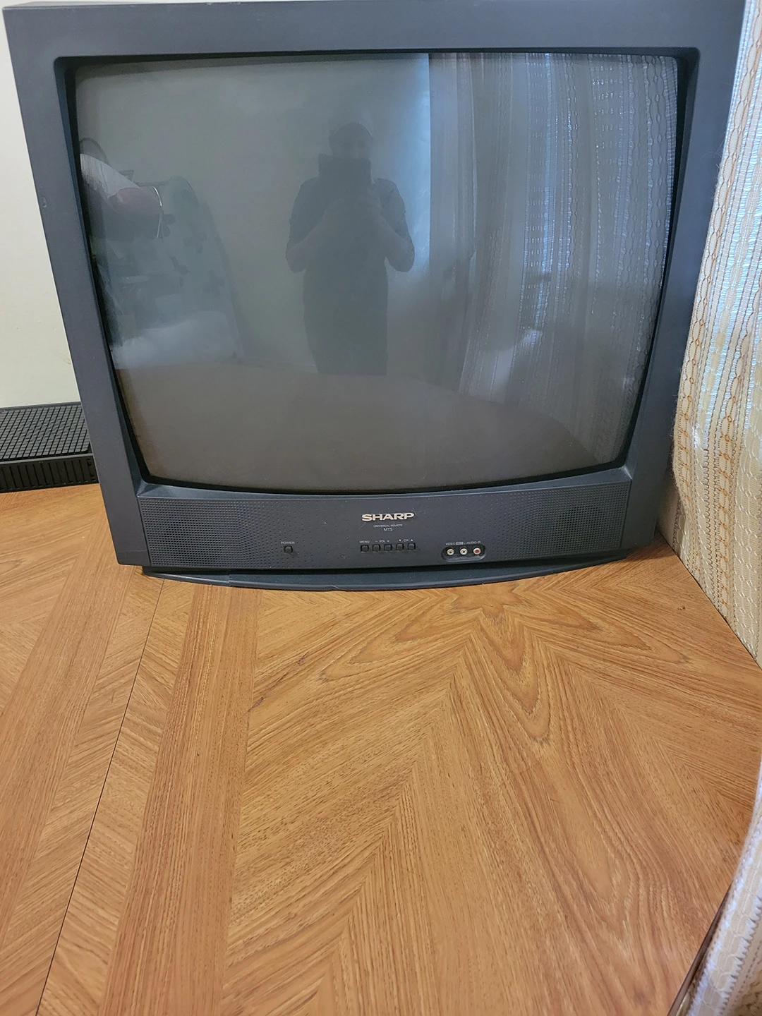 T V - photo 3