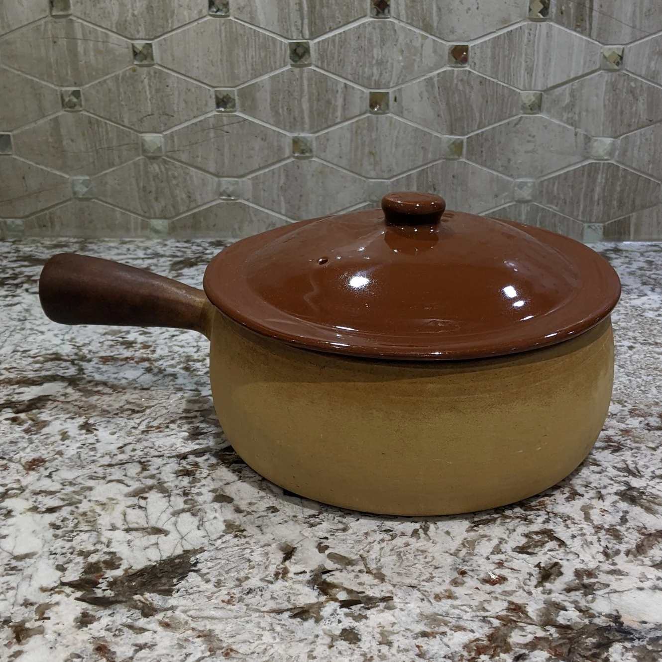 Clay Cooking Pot thumbnail