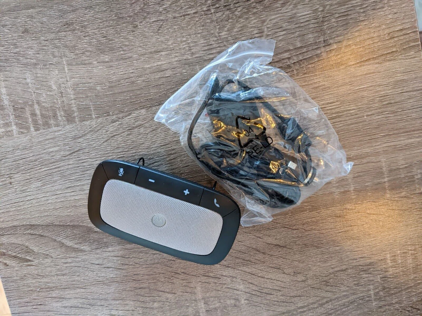 Motorola Sonic rider Bluetooth handsfree car speaker - photo 2