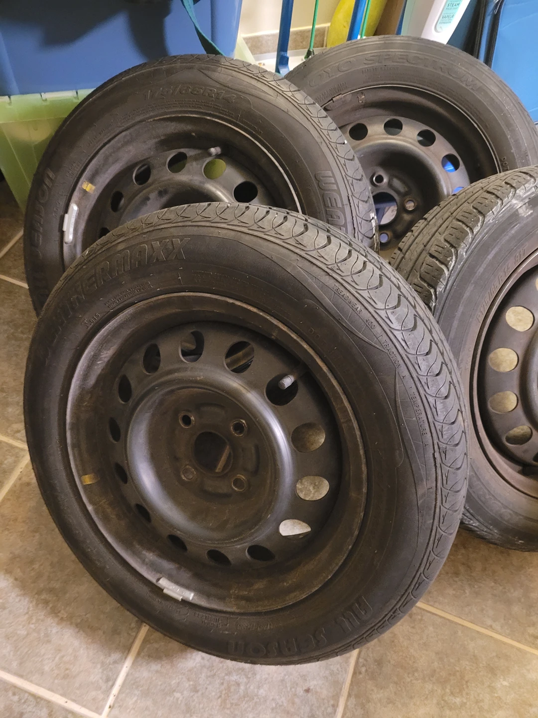 All Season Tires On Steel Rims

P175/65R14 81T

Toyo/Weathermax thumbnail